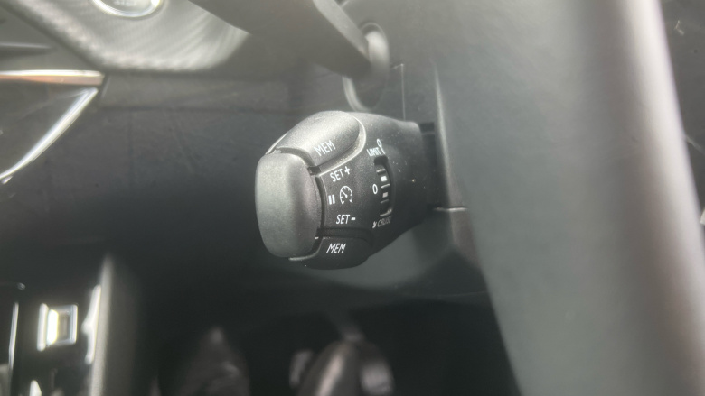 Peugeot 208 1.2 PureTech 100 Allure Premium 5dr Petrol Hatchback